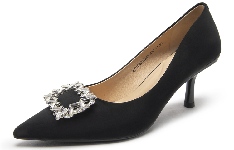 Lookbook (W) C°BANNER 皮革尖头低跟高跟鞋 '时尚7cm' A23168002