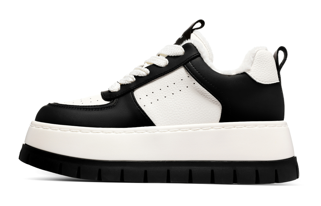 Buy (W) C°BANNER Sepatu Low Top 'Beige Black' QM634233M70