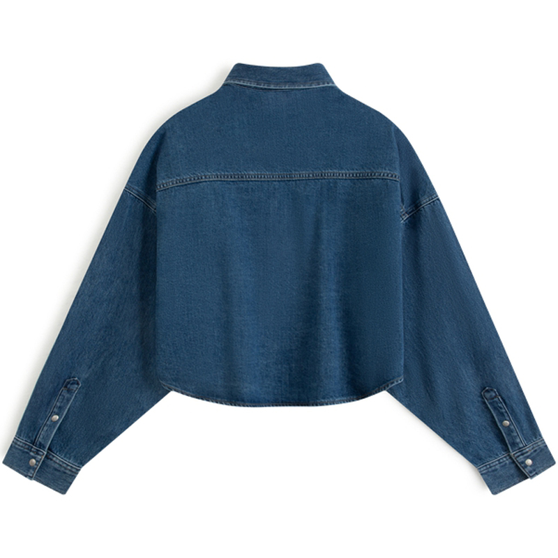 Lookbook (W) Camisa de Manga Larga de Mezclilla Casual de Algodón Calvin Klein Azul. J2223541A4