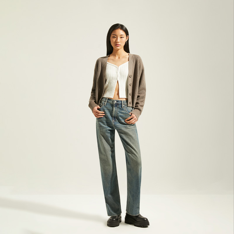 (Women) Calvin Klein  Casual Letter Jacquard Button V-Neck Knit Cardigan Sweater J224569 圖 9