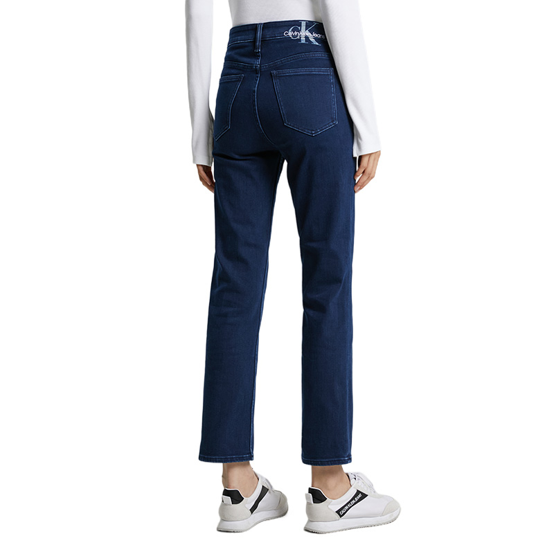 Purchase (W) Calvin Klein 高腰修身彈性牛仔褲 深藍色保暖抓絨。 J2222641BJ