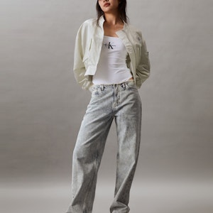 (W) カルバンクライン レターマン ショートベースボールカラー カジュアルジャケット J223720 Lookbook (W) カルバンクライン レターマン ショートベースボールカラー カジュアルジャケット J223720