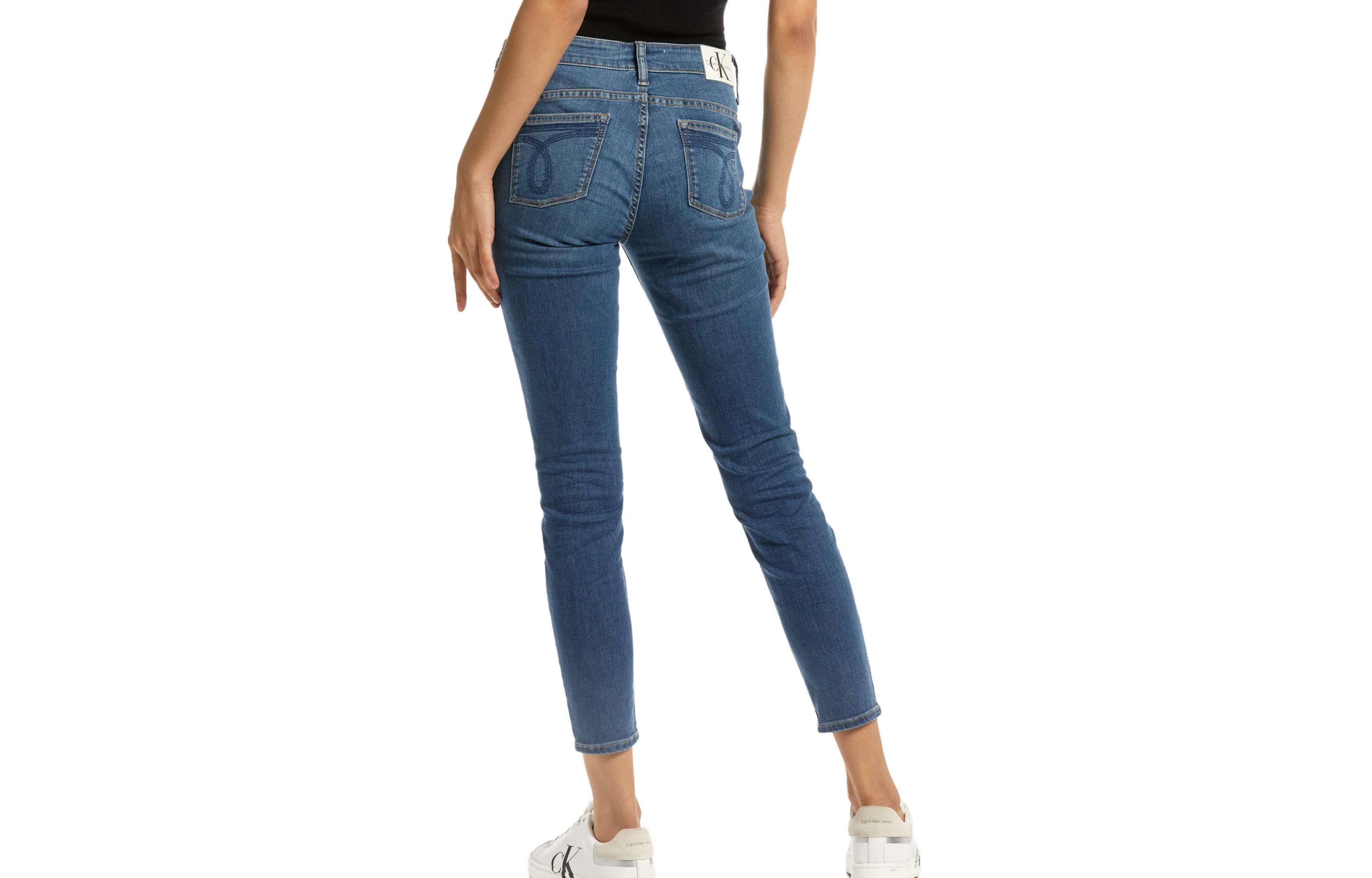 Lookbook (W) CALVIN KLEIN 中腰破洞九分牛仔褲 藍色 J218736-1A4