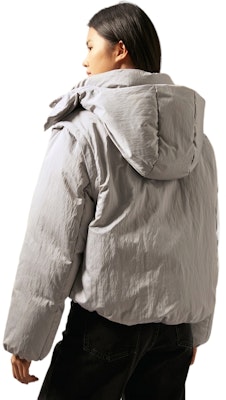 (Women) Calvin Klein Waterproof Down Jacket with Detachable Sleeves & Hood J224595 Details for (Women) Calvin Klein Waterproof Down Jacket with Detachable Sleeves & Hood J224595