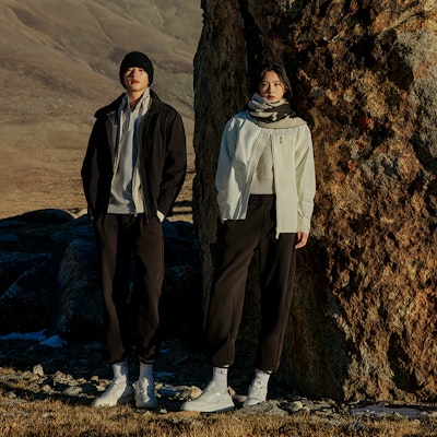 (Women) Calvin Klein Wool Blend Embroidered Half-Zip Sweater Pearl Grey. J224565 Lookbook (Women) Calvin Klein Wool Blend Embroidered Half-Zip Sweater Pearl Grey. J224565