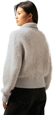 (Women) Calvin Klein Wool Blend Embroidered Half-Zip Sweater Pearl Grey. J224565 Sizing (Women) Calvin Klein Wool Blend Embroidered Half-Zip Sweater Pearl Grey. J224565