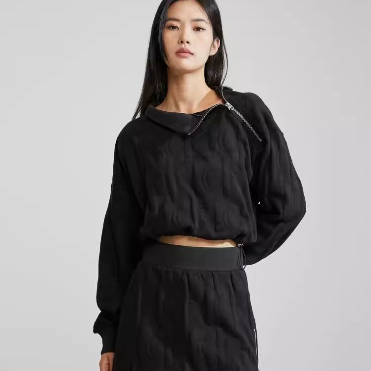 Shop (W) Calvin Klein CK Letter Jacquard Half-Zip Sweatshirt Wanita Hitam Ruang J222298BEH