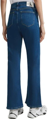(W) Calvin Klein Jeans High-Waist Straight Leg Wanita - Biru Tua J221025 Lookbook (W) Calvin Klein Jeans High-Waist Straight Leg Wanita - Biru Tua J221025