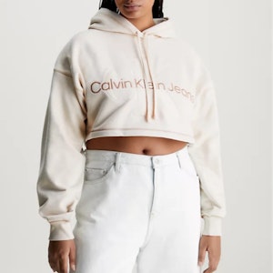 (W) Sudadera Calvin Klein Jeans Marfil Relaxed Fit Logo Crewneck. J20J222540-YBI Purchase (W) Sudadera Calvin Klein Jeans Marfil Relaxed Fit Logo Crewneck. J20J222540-YBI