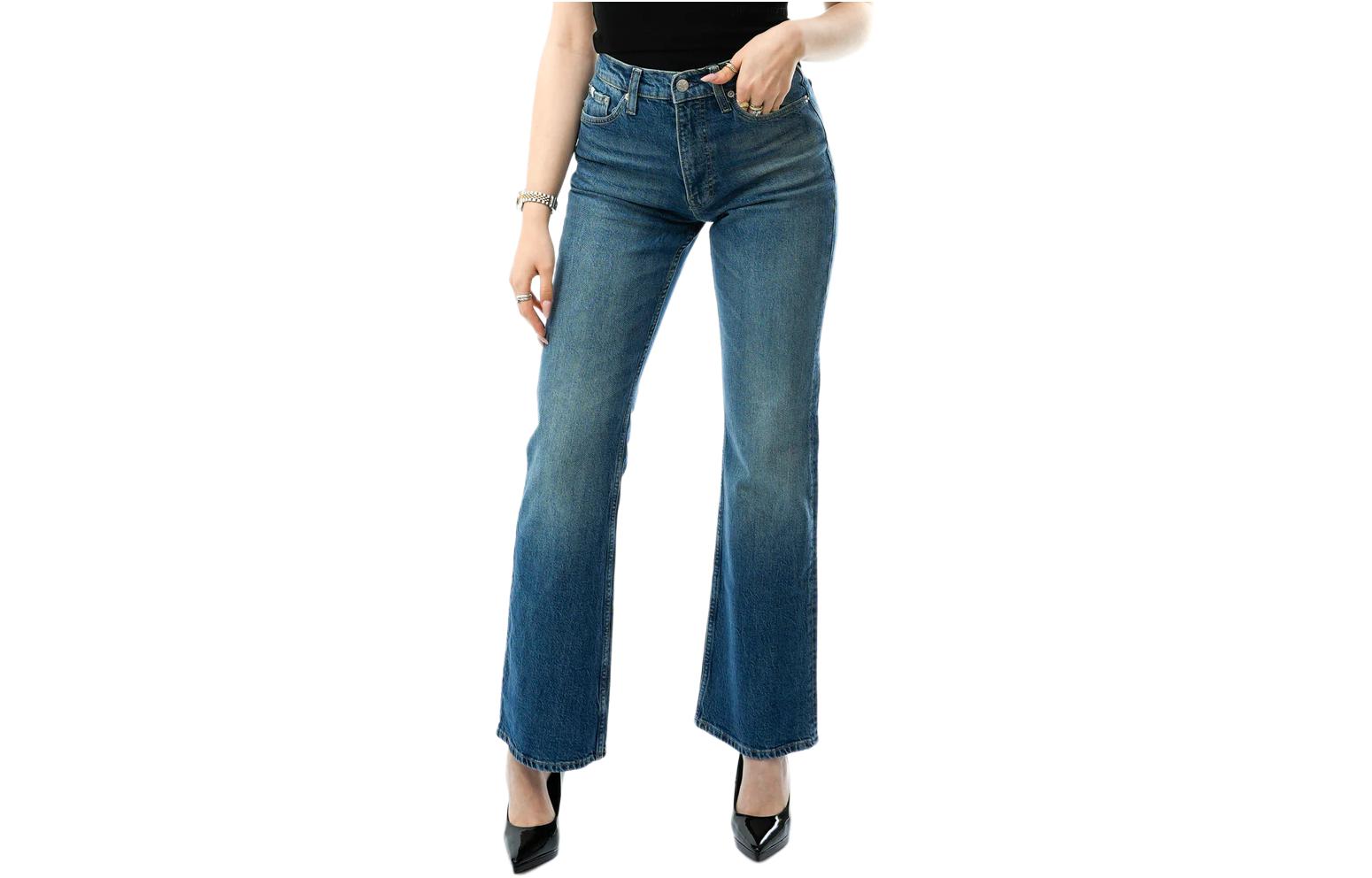 (Women) Calvin Klein Mid-Rise Washed Zipper Fly Casual Jeans Women Blue J20J222454-1A4