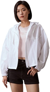 (W) Calvin Klein Jaket Wanita Ringan Pelindung Matahari Moonlight White J223342 Shop (W) Calvin Klein Jaket Wanita Ringan Pelindung Matahari Moonlight White J223342