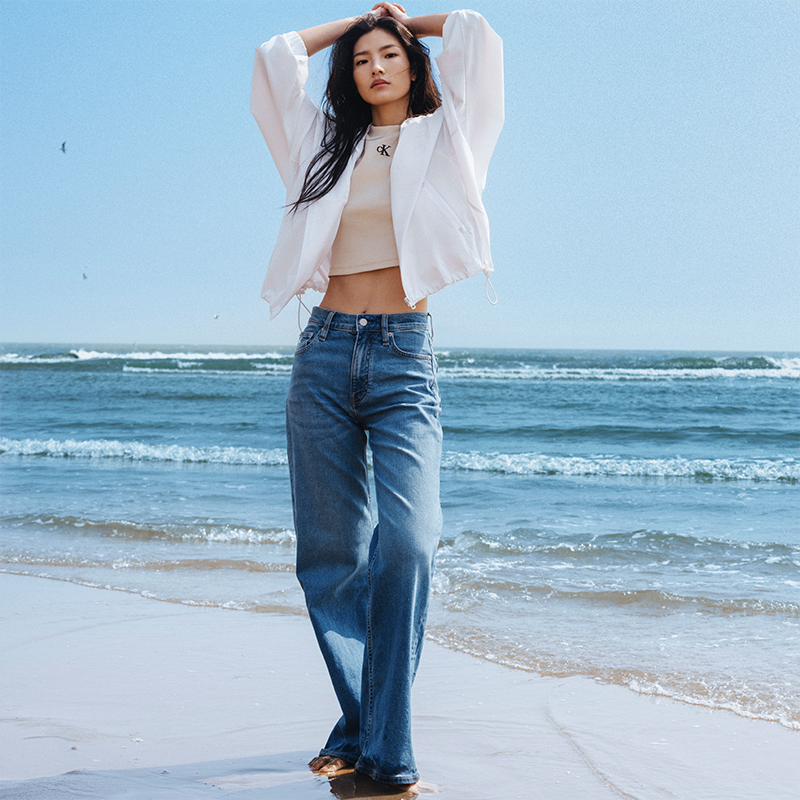 (Women) CALVIN KLEIN Re-Issue 90s Classic Vintage Straight Jeans Women Light Blue Denim J223368 圖 3