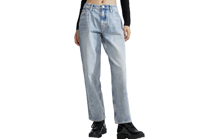 (Women) Calvin Klein Reissue 90s Vintage Washed Straight-Leg Jeans Women Light Blue J222273-1AA