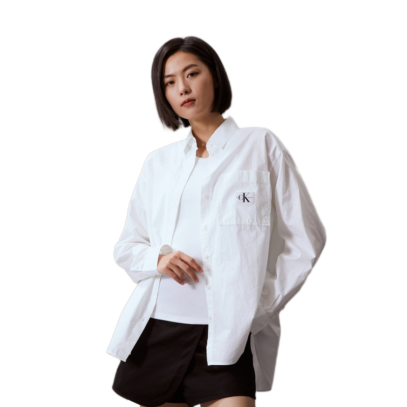Shop (W) CALVIN KLEIN SS24 Baju Lengan Panjang Loose Fit dengan Tampalan Gaya Jeans. J222610