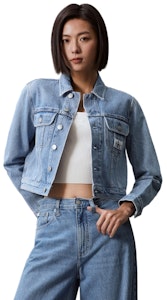 (W) カルバンクライン SS24 ミニマリスト デニム ライトブルー カラージャケット. J223683 Shop (W) カルバンクライン SS24 ミニマリスト デニム ライトブルー カラージャケット. J223683