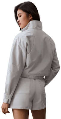 (Women) CALVIN KLEIN SS24 Outdoor Casual Sport Short Jacket with Stand Collar. J223340 Purchase (Women) CALVIN KLEIN SS24 Outdoor Casual Sport Short Jacket with Stand Collar. J223340