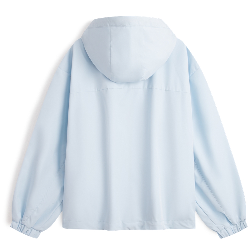 Lookbook (W) CALVIN KLEIN SS24 Jaket Hoodie Tahan Air & Angin Untuk Camping & Hiking J223844