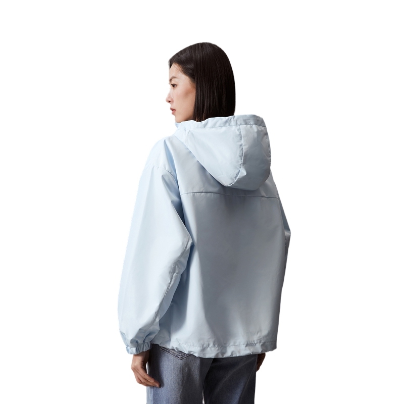 Sizing (W) CALVIN KLEIN SS24 Jaket Hoodie Tahan Air & Angin Untuk Camping & Hiking J223844