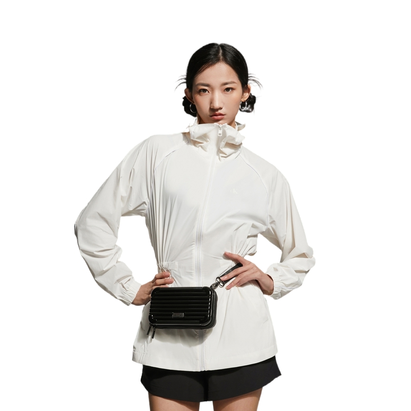 Shop (W) Calvin Klein 防晒快干连帽夹克 复古白 J222367YBH