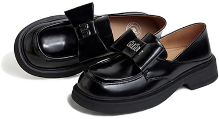 (W) CAMEL CROWN Loafer 'Casual Nyaman Bernapas' L23S007043 Lookbook (W) CAMEL CROWN Loafer 'Casual Nyaman Bernapas' L23S007043