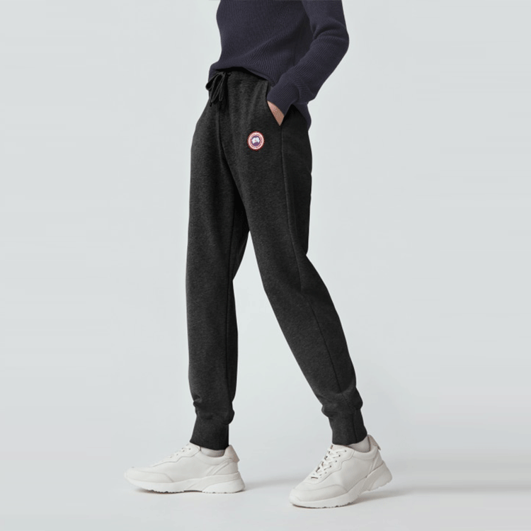 Details for (W) 加拿大鵝 黑色抽繩針織運動褲附徽標貼布. 7402L-61