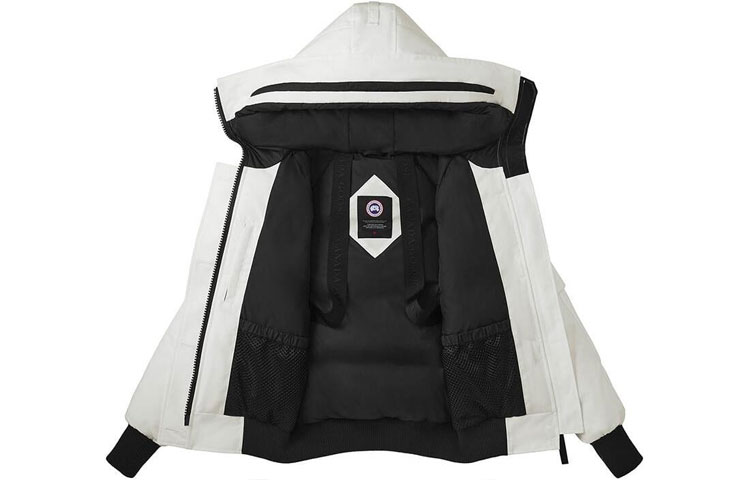 Lookbook (Women) Canada Goose  White Short Down Jacket with Red Label, Waterproof & Windproof. 2050W-433