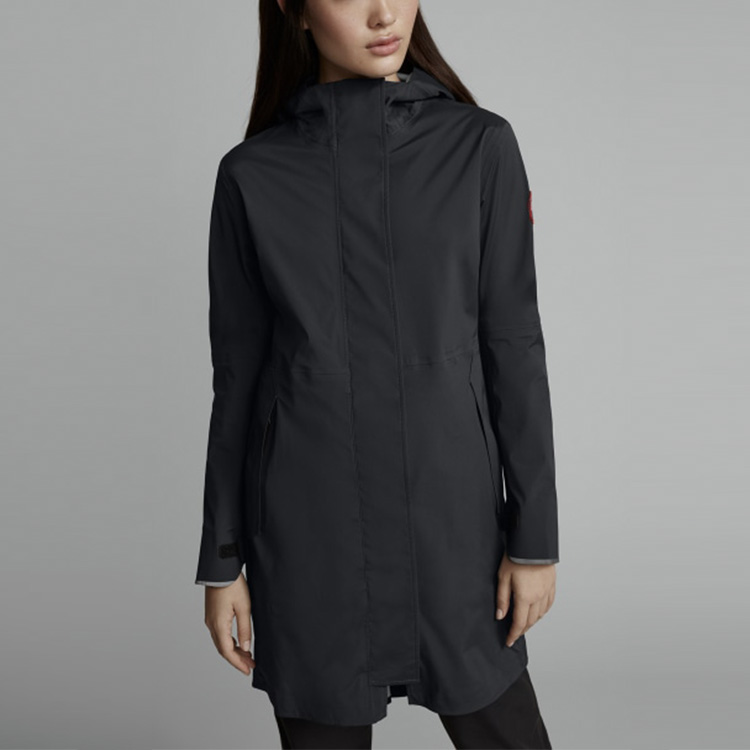 Lookbook (W) 캐나다구스 블랙 살리다 후드 미드레인지 레인 재킷 5608L-61