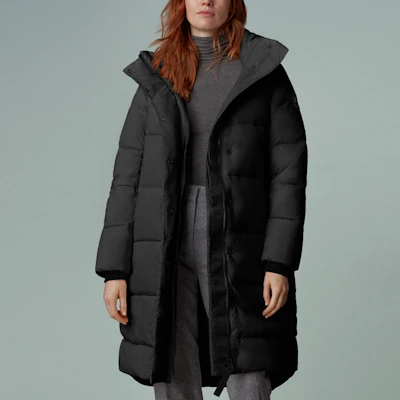 (W) Canada Goose Byward Black Label Long Parka Jaket Down - Hitam 2610LB-61 Lookbook (W) Canada Goose Byward Black Label Long Parka Jaket Down - Hitam 2610LB-61