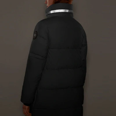 (W) Canada Goose Byward Black Label Long Parka Jaket Down - Hitam 2610LB-61 Sizing (W) Canada Goose Byward Black Label Long Parka Jaket Down - Hitam 2610LB-61
