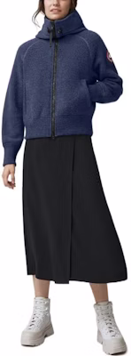 (Women) Canada Goose Chilliwack FW22 Fleece Bomber Jacket Ocean Blue 7102W-63 Lookbook (Women) Canada Goose Chilliwack FW22 Fleece Bomber Jacket Ocean Blue 7102W-63