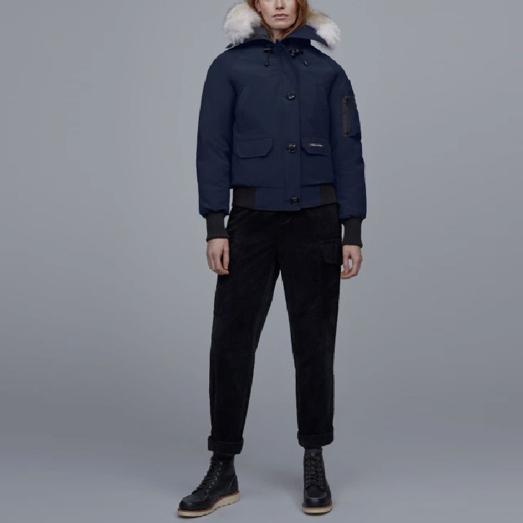 Lookbook (W) 加拿大鹅 Chilliwack FW22 红标防水羽绒飞行员夹克 - 蓝色 7999L-63