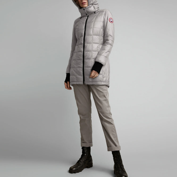 Lookbook (W) Canada Goose Ellison中長版羽絨外套，可拆式帽，銀色款式。 2209L-200