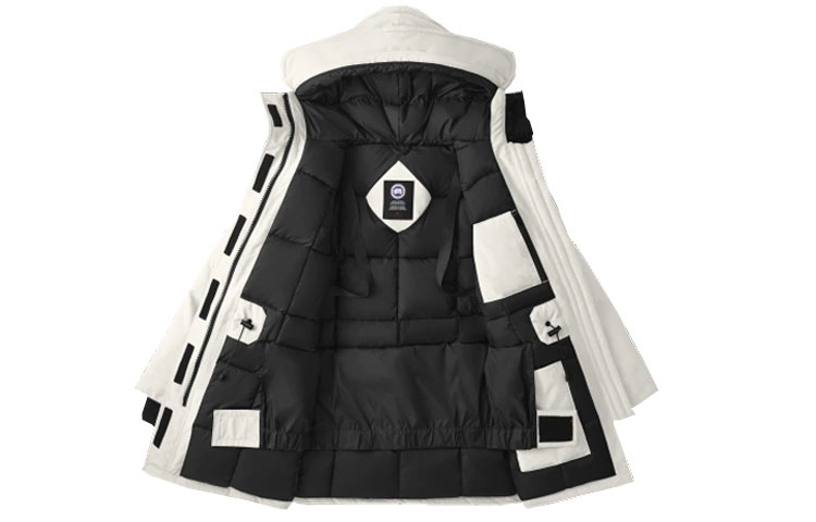 Lookbook (W) Canada Goose Expedition Red Label Parka Kalis Air - Putih Dawn 4660L-827