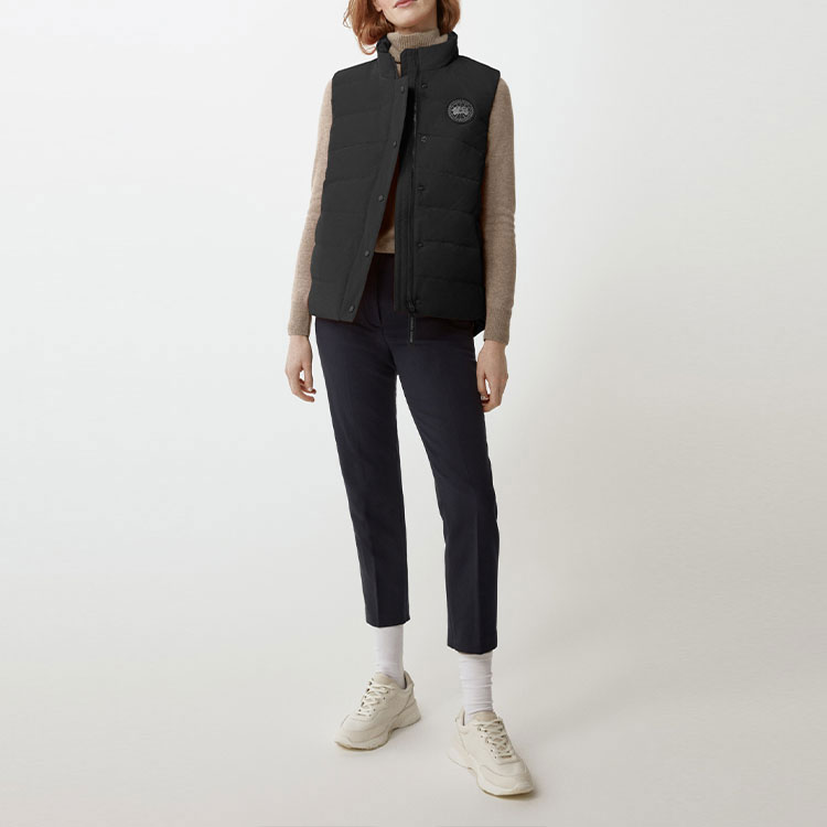 Shop (W) Canada Goose Freestyle SS22 Rompi Hitam Tahan Air - Black Label. 2836LB-61