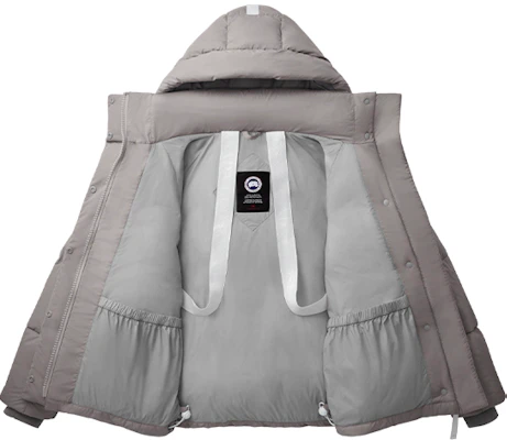 (W) 加拿大鹅Pastels可拆卸帽短款羽绒服月光灰 2602LB1-439 Lookbook (W) 加拿大鹅Pastels可拆卸帽短款羽绒服月光灰 2602LB1-439