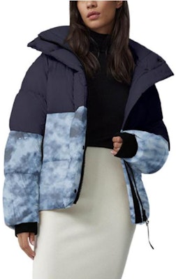 (Women) Canada Goose Regeneration FW22 Junction Red Label Colorblock Down Jacket Women. 2602W1-1306 Shop (Women) Canada Goose Regeneration FW22 Junction Red Label Colorblock Down Jacket Women. 2602W1-1306