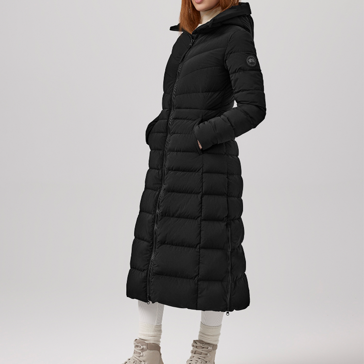 Lookbook (W) 캐나다구스 로스클레어 여성용 미드랭스 다운 파카 블랙. 2330WB-61