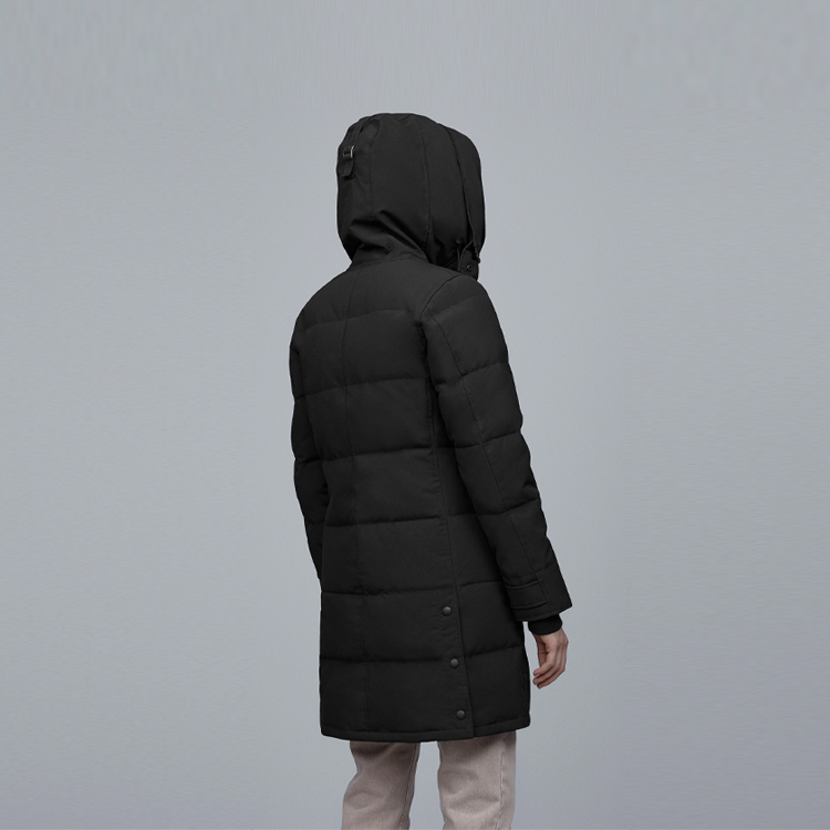 Shop (W) Canada Goose Shelburne Black Label Long Parka - Hitam 3802LB-61
