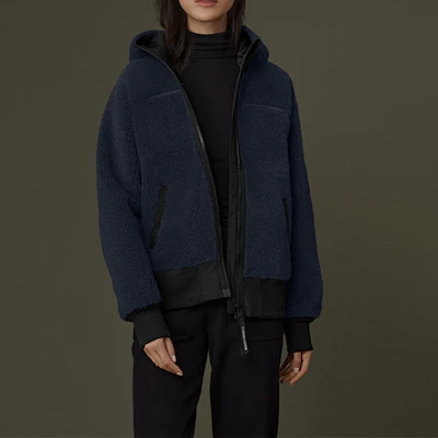 (W) 加拿大鹅 Simcoe 宽松版红标海军蓝抓绒连帽夹克。 7016L-63 Details for (W) 加拿大鹅 Simcoe 宽松版红标海军蓝抓绒连帽夹克。 7016L-63