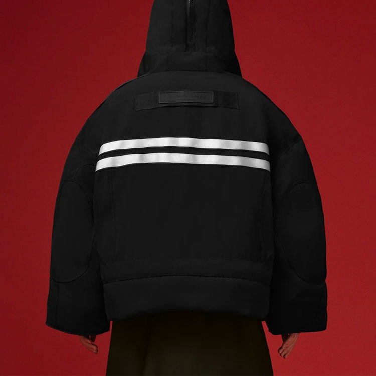 Shop (W) Canada Goose x ANGEL CHEN 黑色雪咒短款派克冬季外套 8800LC-61