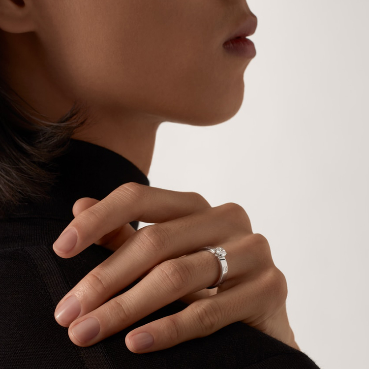 (Women) Cartier Love Diamond Ring 18K White Gold Logo Design Silver  Ring N4723700 圖 6