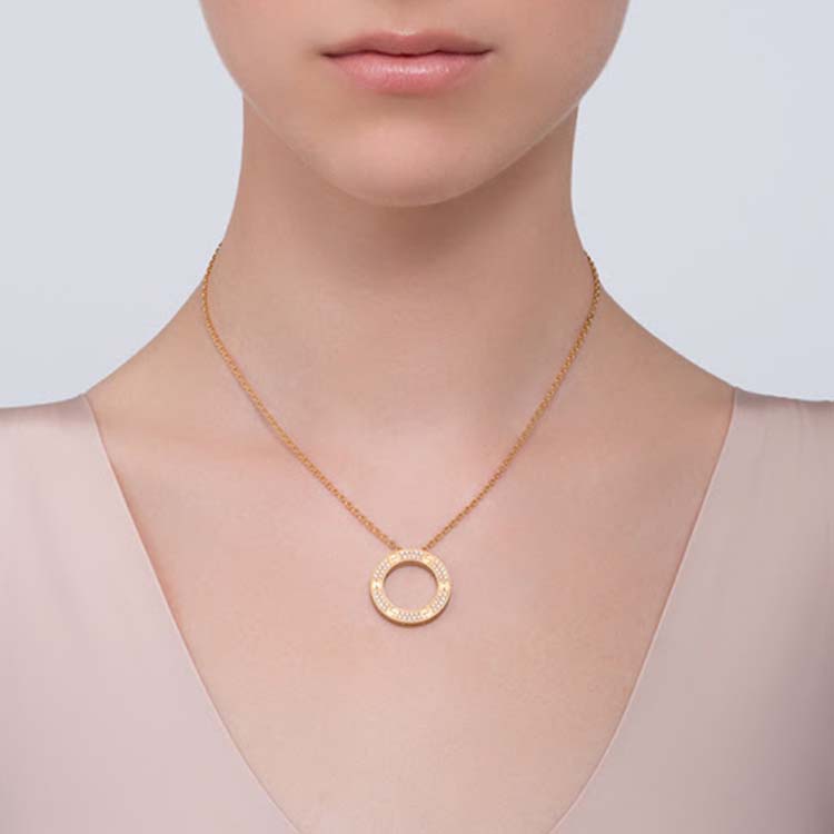 Sizing (W) 까르띠에 러브 시리즈 18K 골드 여성용 트렌디 하이엔드 목걸이 - 골드. B7058400