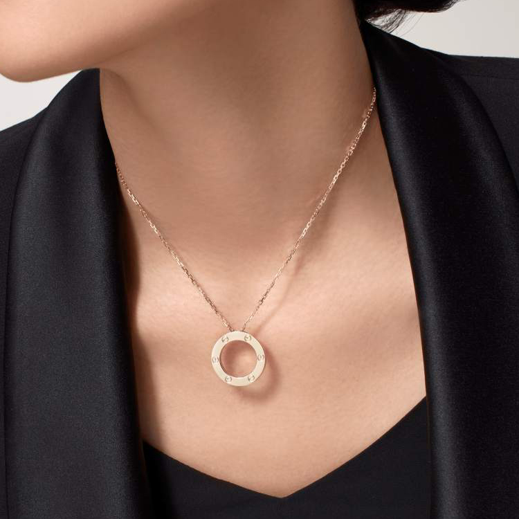 Cheap (W) 까르띠에 LOVE 시리즈 여성용 미니멀 골드 목걸이 - 스타일리시하고 편안한 디자인. B7014200