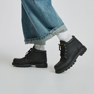 (W) Boot Kerja Kulit Warna Kuning & Hitam Tahan Cipratan Air CAT Double Day WOS B4C. P312091M3EDC09 Sizing (W) Boot Kerja Kulit Warna Kuning & Hitam Tahan Cipratan Air CAT Double Day WOS B4C. P312091M3EDC09