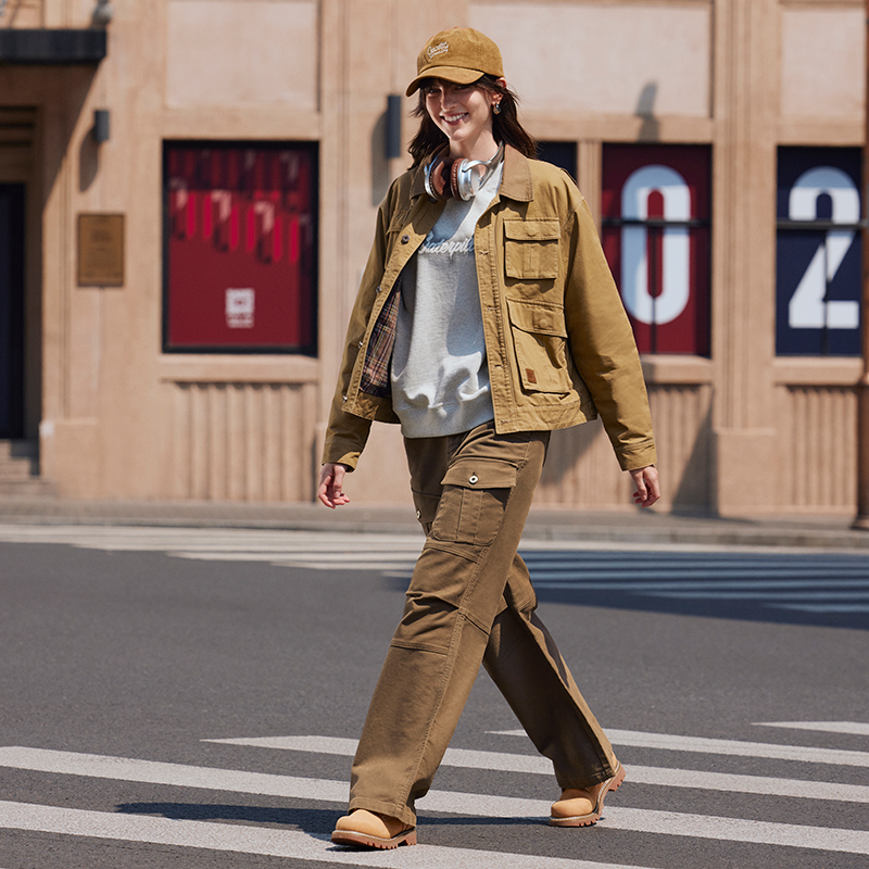 Shop (W) Chaqueta Casual CAT FW24 Retro Workwear Confort en Caqui Oscuro. CN3JAU4W121