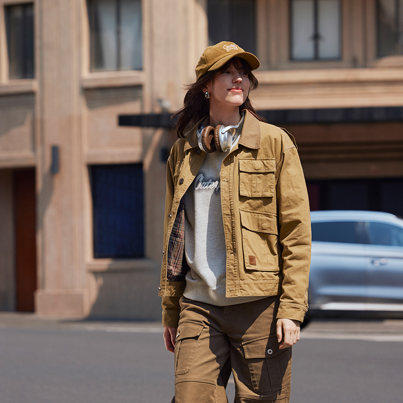 Purchase (W) Chaqueta Casual CAT FW24 Retro Workwear Confort en Caqui Oscuro. CN3JAU4W121