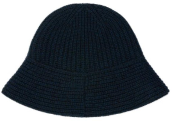 (Women) CELINE Fashionable Warm Cashmere Bucket Hat. 2A80T384D-07MR Lookbook (Women) CELINE Fashionable Warm Cashmere Bucket Hat. 2A80T384D-07MR