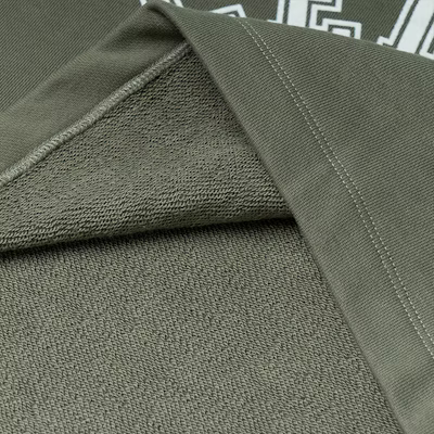 (W) CELINE Baju-T Hijau Cropped dengan Logo Cetak Lengan Pendek. 2Y19A670Q-02MJ Shop (W) CELINE Baju-T Hijau Cropped dengan Logo Cetak Lengan Pendek. 2Y19A670Q-02MJ