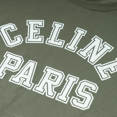 (W) CELINE Baju-T Hijau Cropped dengan Logo Cetak Lengan Pendek. 2Y19A670Q-02MJ Sizing (W) CELINE Baju-T Hijau Cropped dengan Logo Cetak Lengan Pendek. 2Y19A670Q-02MJ