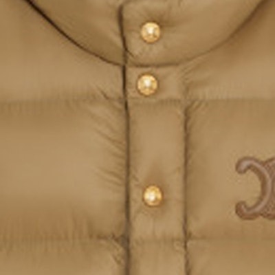 (W) CELINE 實心刺繡Logo單排扣無袖背心 2W987906V-02KK Shop (W) CELINE 實心刺繡Logo單排扣無袖背心 2W987906V-02KK